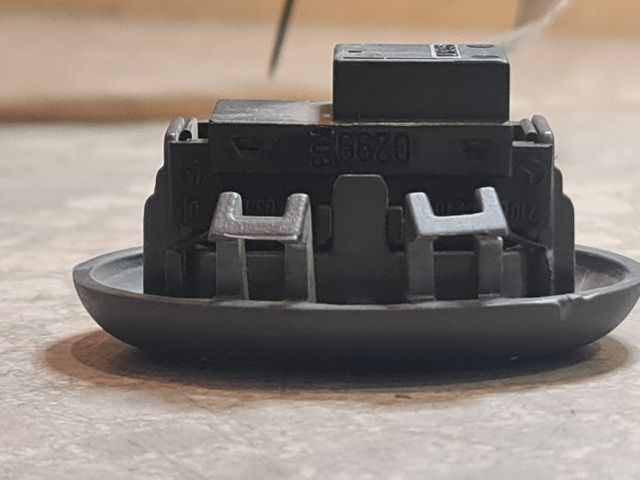 bontott MERCEDES-BENZ A-CLASS Jobb hátsó Ablakemelő Kapcsoló