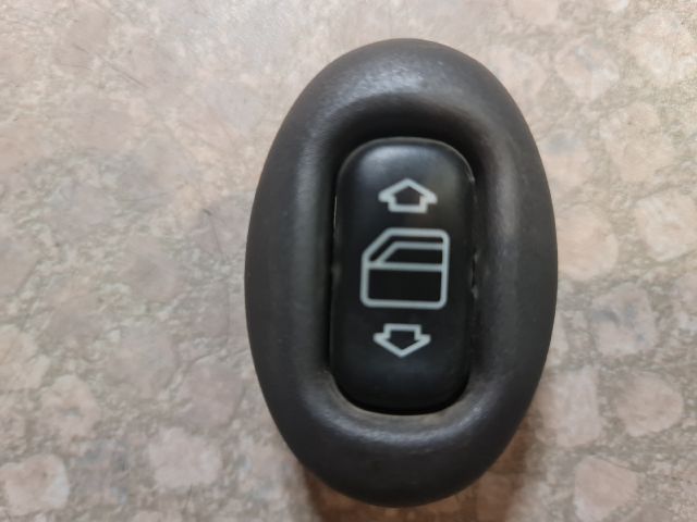 bontott MERCEDES-BENZ A-CLASS Jobb hátsó Ablakemelő Kapcsoló