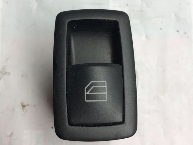 bontott MERCEDES-BENZ A-CLASS Jobb hátsó Ablakemelő Kapcsoló