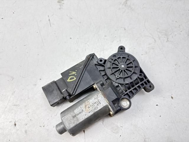 bontott MERCEDES-BENZ A-CLASS Jobb hátsó Ablakemelő Motor