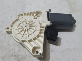 bontott MERCEDES-BENZ A-CLASS Jobb hátsó Ablakemelő Motor