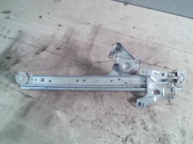 bontott MERCEDES-BENZ A-CLASS Jobb hátsó Ablakemelő Szerkezet (Elektromos)