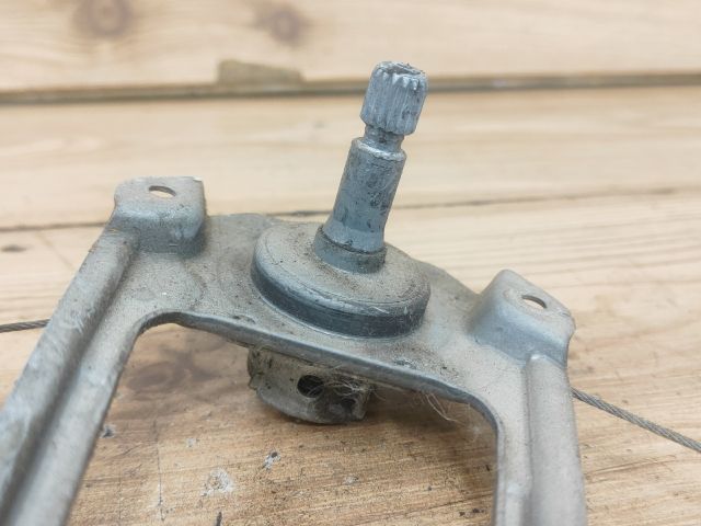 bontott MERCEDES-BENZ A-CLASS Jobb hátsó Ablakemelő Szerkezet (Mechanikus)