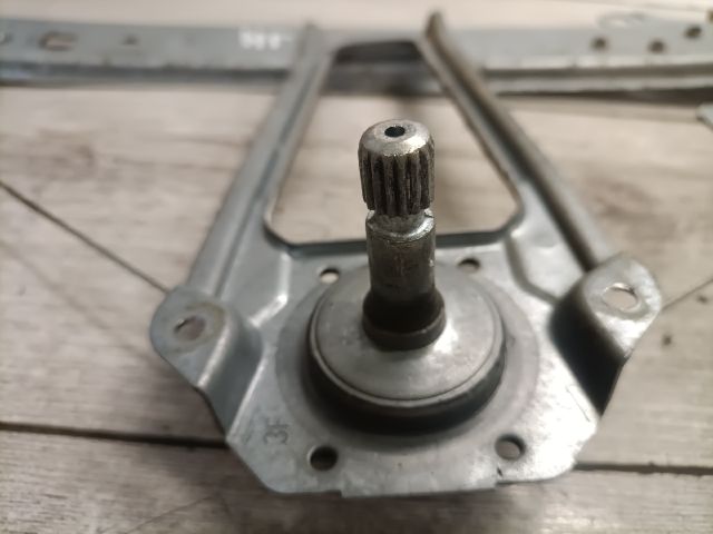 bontott MERCEDES-BENZ A-CLASS Jobb hátsó Ablakemelő Szerkezet (Mechanikus)