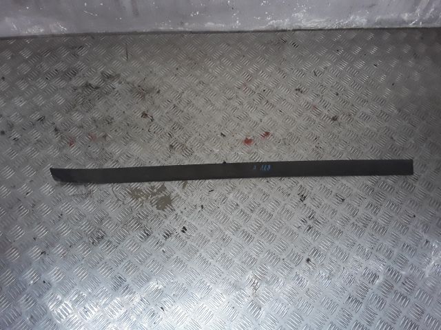 bontott MERCEDES-BENZ A-CLASS Jobb hátsó Ajtó Díszléc