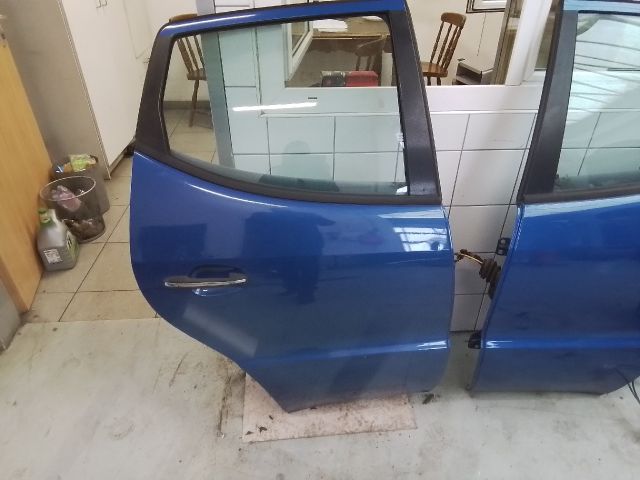 bontott MERCEDES-BENZ A-CLASS Jobb hátsó Ajtó (Részeivel)