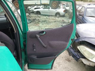 bontott MERCEDES-BENZ A-CLASS Jobb hátsó Ajtó (Részeivel)