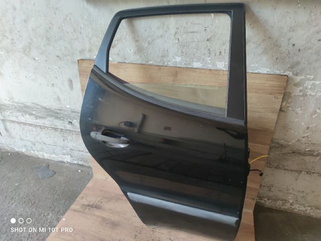 bontott MERCEDES-BENZ A-CLASS Jobb hátsó Ajtó (Részeivel)
