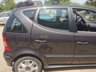 bontott MERCEDES-BENZ A-CLASS Jobb hátsó Ajtó (Részeivel)