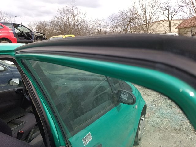 bontott MERCEDES-BENZ A-CLASS Jobb hátsó Ajtó (Részeivel)