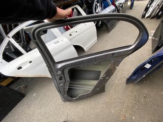 bontott MERCEDES-BENZ A-CLASS Jobb hátsó Ajtó (Üres lemez)