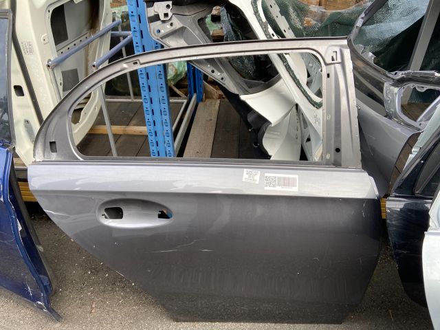 bontott MERCEDES-BENZ A-CLASS Jobb hátsó Ajtó (Üres lemez)