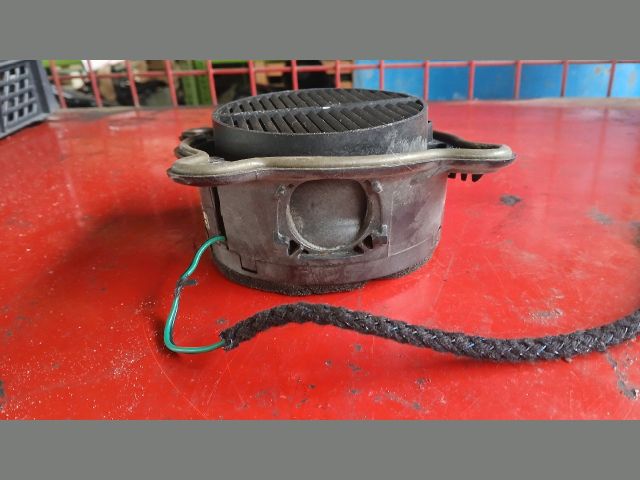 bontott MERCEDES-BENZ A-CLASS Jobb hátsó Hangszóró