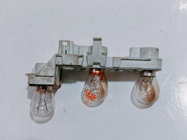 bontott MERCEDES-BENZ A-CLASS Jobb Hátsó Lámpa Foglalat