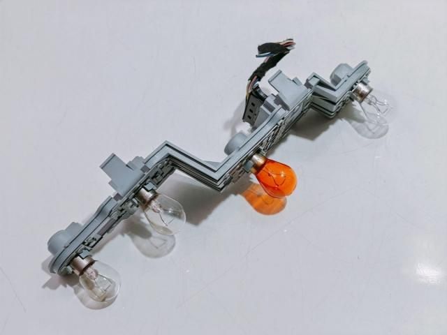 bontott MERCEDES-BENZ A-CLASS Jobb Hátsó Lámpa Foglalat