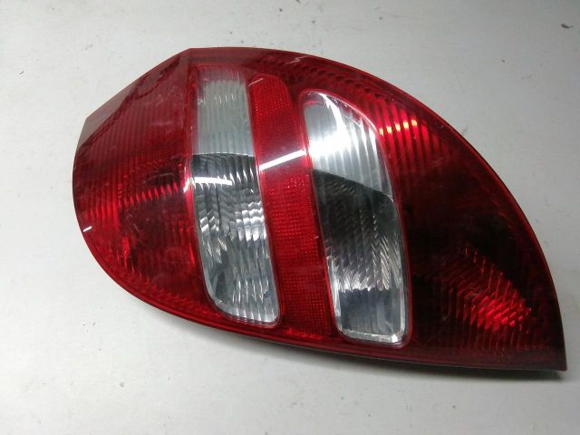 bontott MERCEDES-BENZ A-CLASS Jobb Hátsó Lámpa