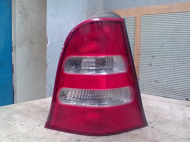 bontott MERCEDES-BENZ A-CLASS Jobb Hátsó Lámpa