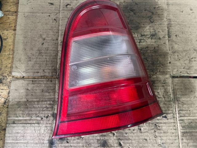 bontott MERCEDES-BENZ A-CLASS Jobb Hátsó Lámpa