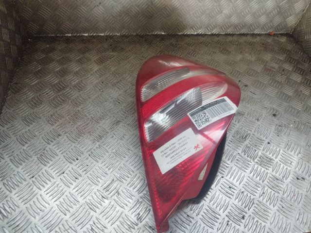 bontott MERCEDES-BENZ A-CLASS Jobb Hátsó Lámpa