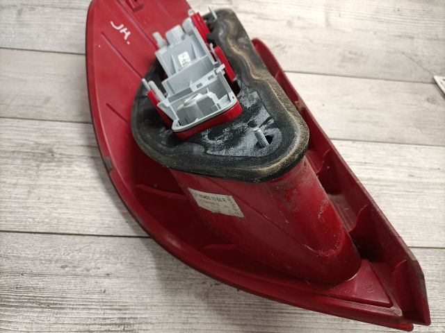 bontott MERCEDES-BENZ A-CLASS Jobb Hátsó Lámpa