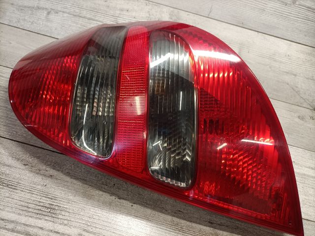 bontott MERCEDES-BENZ A-CLASS Jobb Hátsó Lámpa