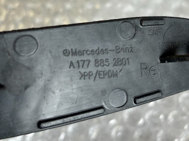 bontott MERCEDES-BENZ A-CLASS Jobb hátsó Lökhárító Díszléc