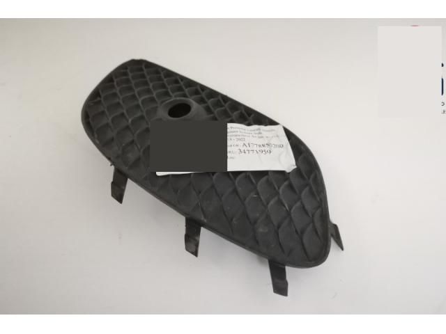 bontott MERCEDES-BENZ A-CLASS Jobb Ködlámpa Rács