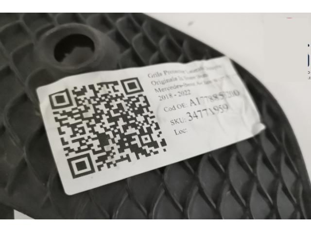 bontott MERCEDES-BENZ A-CLASS Jobb Ködlámpa Rács