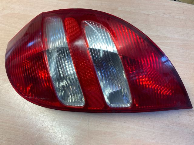 bontott MERCEDES-BENZ A-CLASS Jobb Külső Hátsó Lámpa