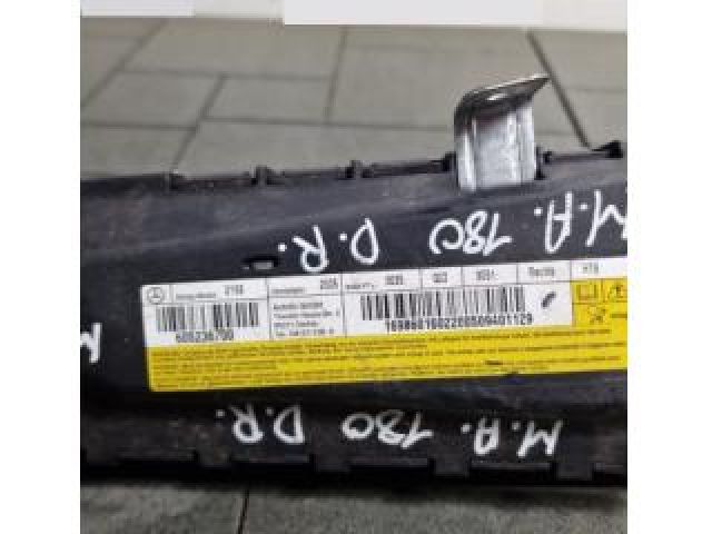 bontott MERCEDES-BENZ A-CLASS Jobb Oldallégzsák