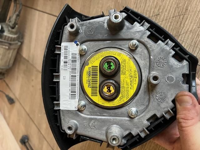 bontott MERCEDES-BENZ A-CLASS Kormánylégzsák