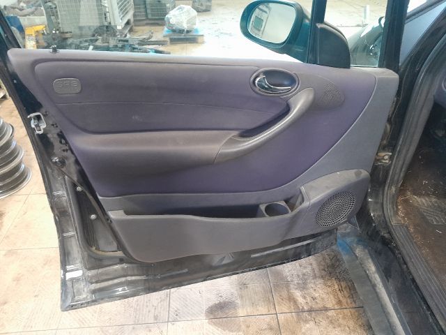 bontott MERCEDES-BENZ A-CLASS Középkonzol Keret