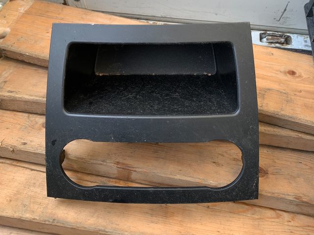 bontott MERCEDES-BENZ A-CLASS Középkonzol Keret