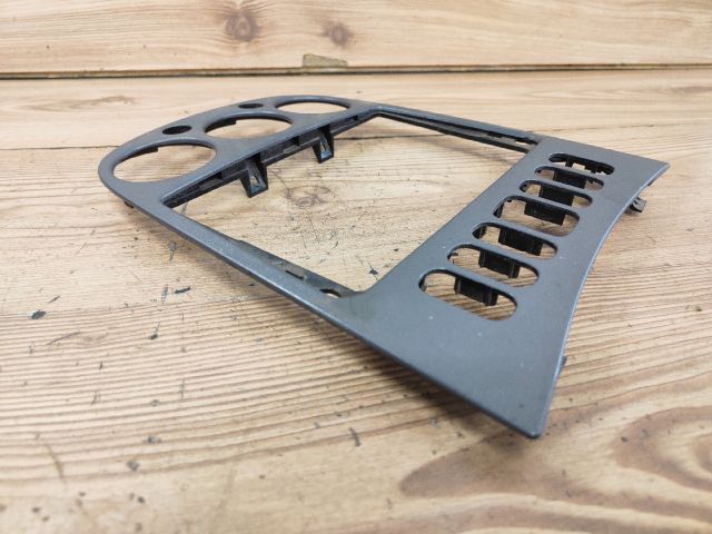 bontott MERCEDES-BENZ A-CLASS Középkonzol Keret