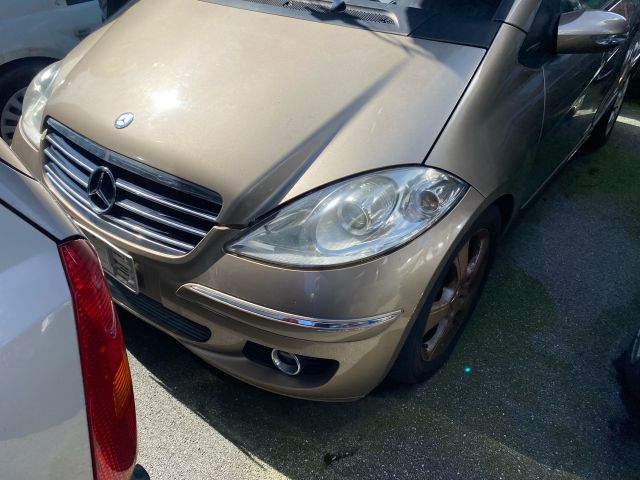 bontott MERCEDES-BENZ A-CLASS Középső Kardánbox Burkolat