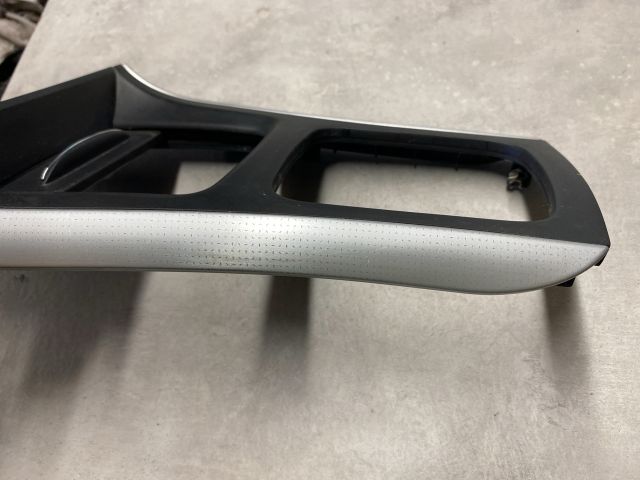 bontott MERCEDES-BENZ A-CLASS Középső Kardánbox Burkolat