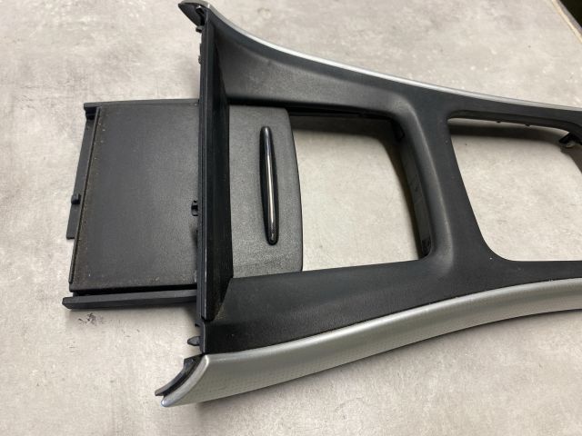 bontott MERCEDES-BENZ A-CLASS Középső Kardánbox Burkolat