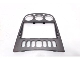 bontott MERCEDES-BENZ A-CLASS Középső Műszerfal Díszléc