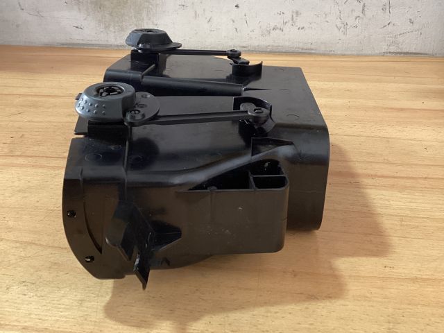 bontott MERCEDES-BENZ A-CLASS Középső Szellőző