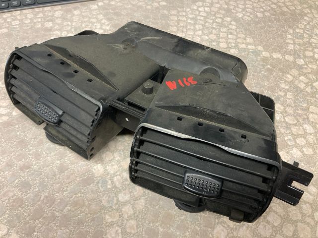 bontott MERCEDES-BENZ A-CLASS Középső Szellőző