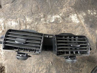 bontott MERCEDES-BENZ A-CLASS Középső Szellőző