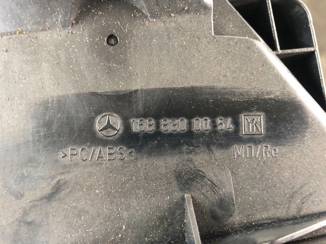 bontott MERCEDES-BENZ A-CLASS Középső Szellőző