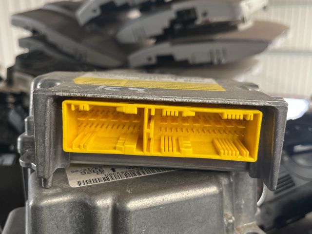 bontott MERCEDES-BENZ A-CLASS Légzsák Elektronika