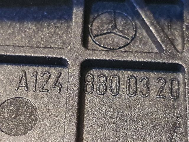 bontott MERCEDES-BENZ A-CLASS Motorháztető Nyitó Kar / Gomb