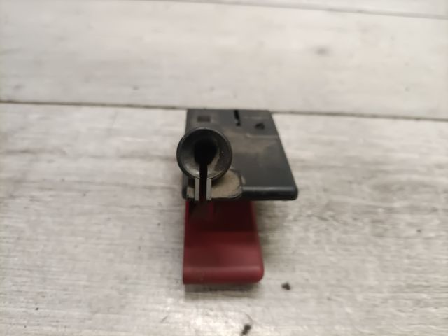 bontott MERCEDES-BENZ A-CLASS Motorháztető Nyitó Kar / Gomb