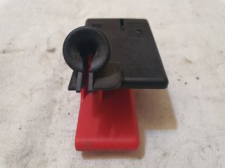 bontott MERCEDES-BENZ A-CLASS Motorháztető Nyitó Kar / Gomb