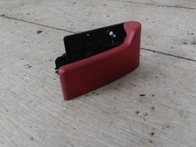 bontott MERCEDES-BENZ A-CLASS Motorháztető Nyitó Kar / Gomb