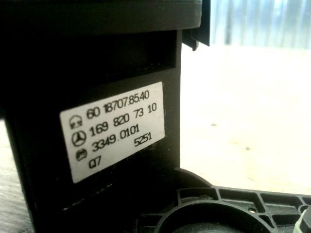 bontott MERCEDES-BENZ A-CLASS Multikormány Kapcsoló Pár