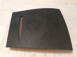 bontott MERCEDES-BENZ A-CLASS Műszerfal Középső Hangszóró Burkolat