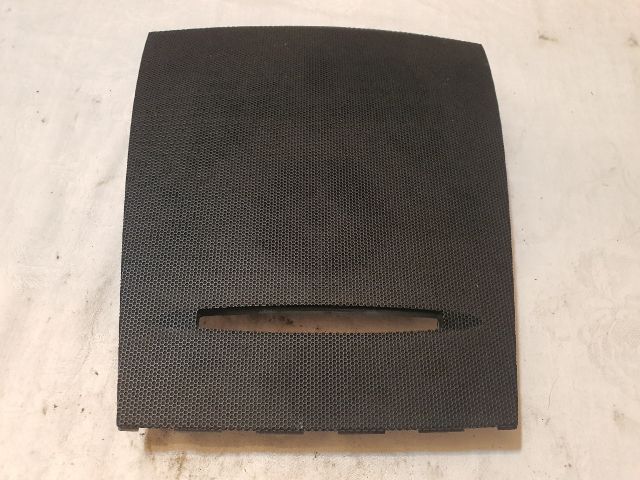 bontott MERCEDES-BENZ A-CLASS Műszerfal Középső Hangszóró Burkolat